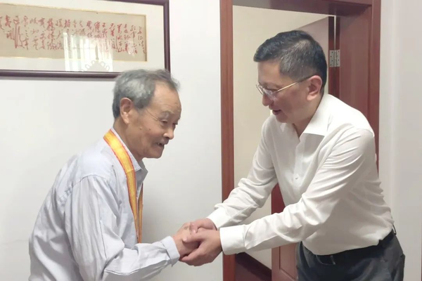 图1.png